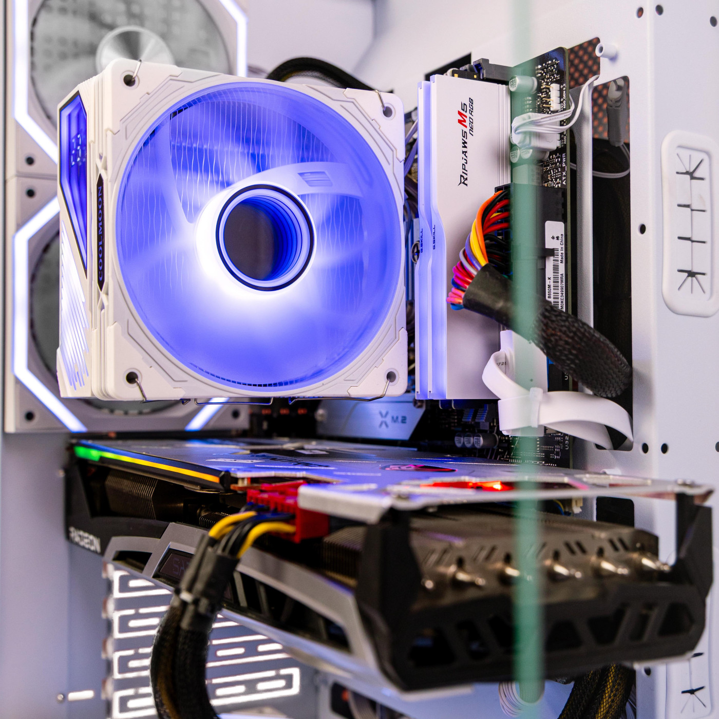 Компьютер CompX Hamster (RX 6800 XT, Ryzen 5 7500F, 32 Гб, SSD 500 Гб)