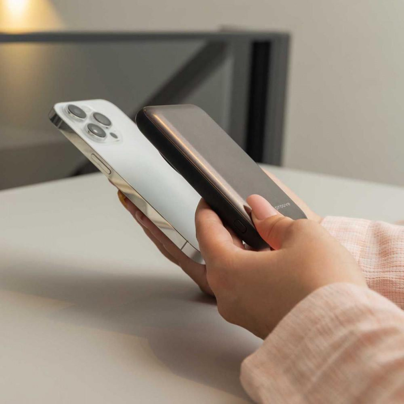 Павербанк Proove Vibe Energy Gold 10 000 mAh / 22.5 Вт (PBVE15012213)