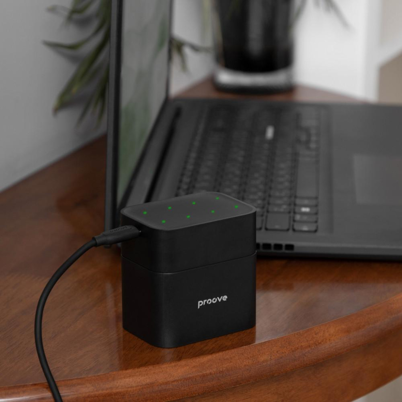 Зарядний Пристрій з Акумуляторними Батарейками Proove Compact Station 8pcs (4xAAA + 4xAA) black