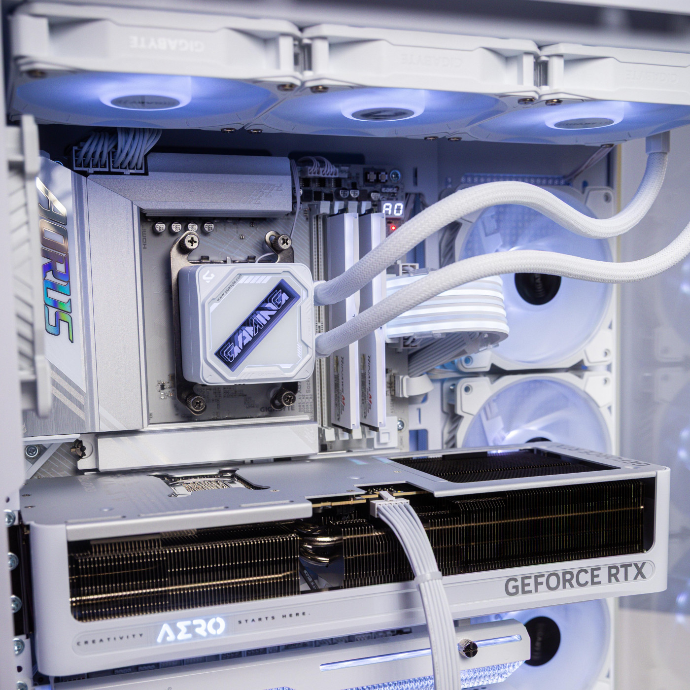 Компьютер Powered by Gigabyte_947 (RTX 5070 Ti 16 Гб, Ryzen 7 7800X3D, DDR5 32 Гб, SSD