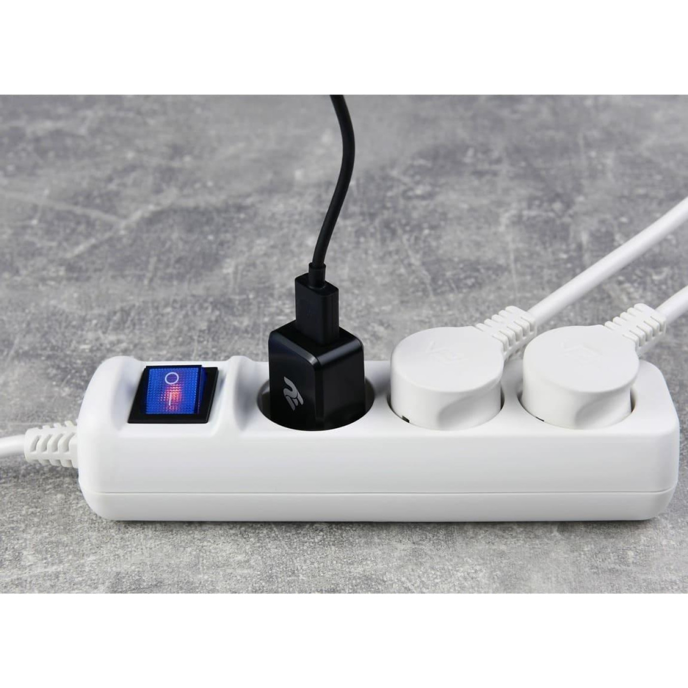 Сетевой фильтр 3хТип F, 3х1.5мм кв, 16A, 1.5м, билий (2E-U03ESM1.5)