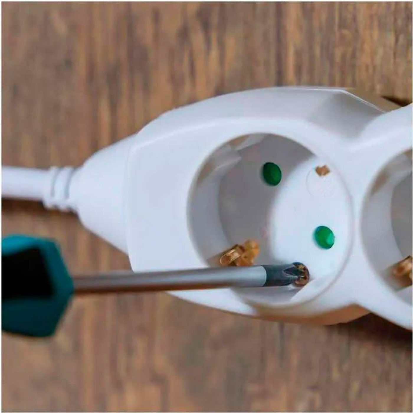 Сетевой фильтр P0623R (P0623R)