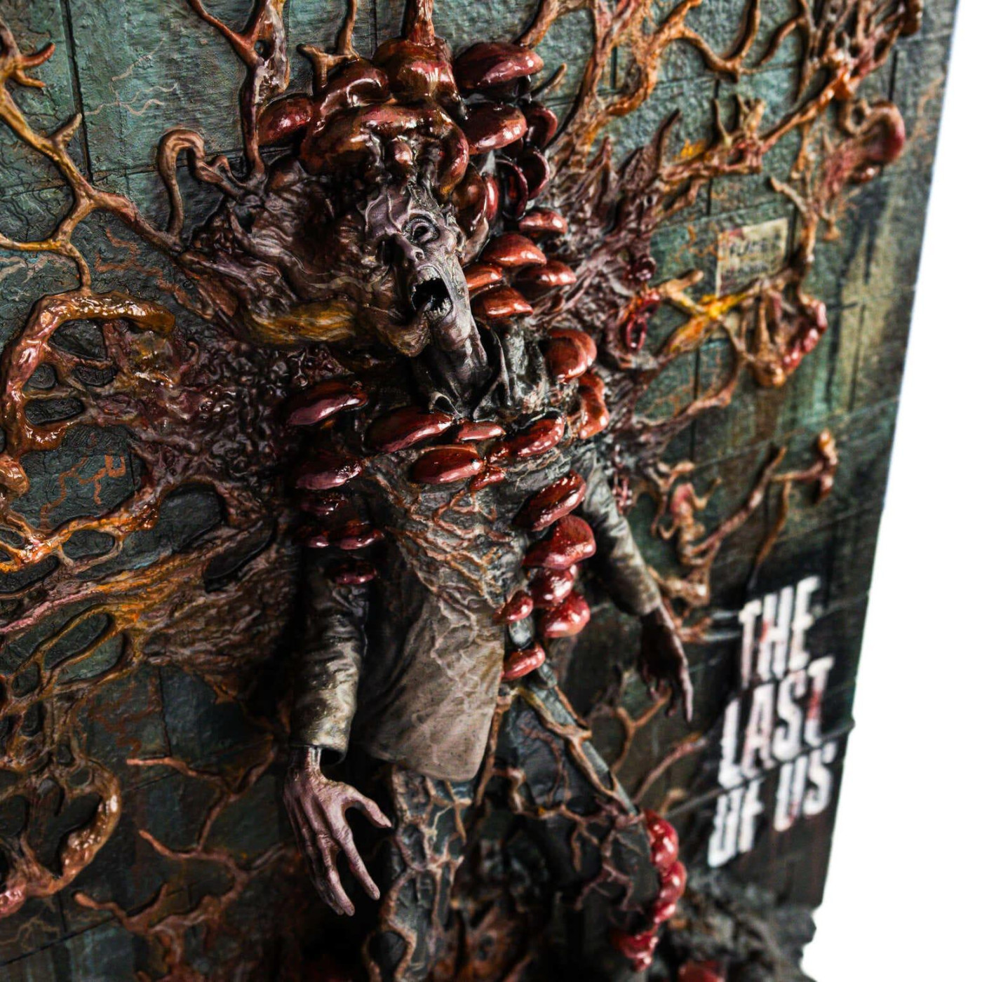 Комп'ютер TLOU 2 (Кастомна панель + 2 фігурки) tl_2390 (RTX 5080, Ryzen 9 9900X, DDR5 64 Гб, SSD 2 ТБ)