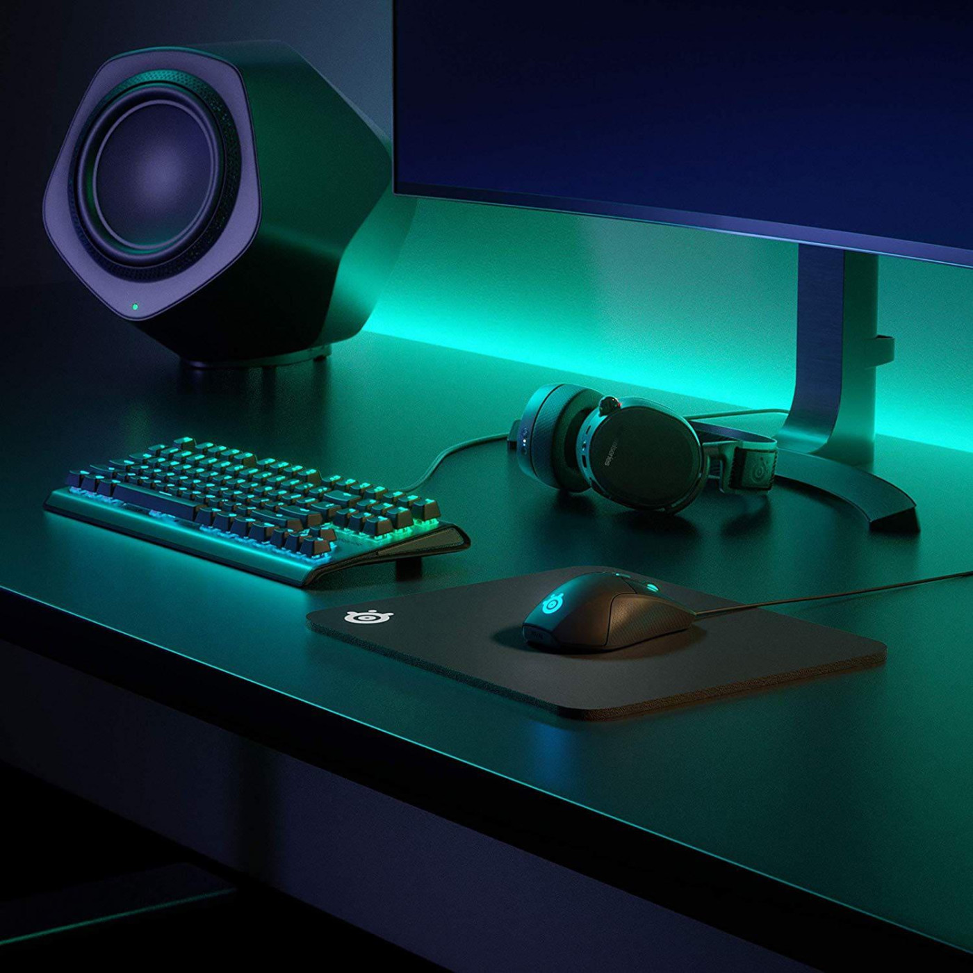 Игровая поверхность SteelSeries QcK Heavy Medium 2020 Edition Black (63836)