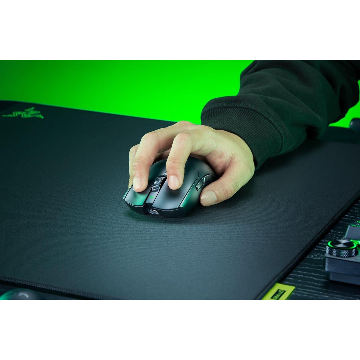 Мышь Razer Viper V4 PRO Wireless Black (RZ01-05630100-R3G1)