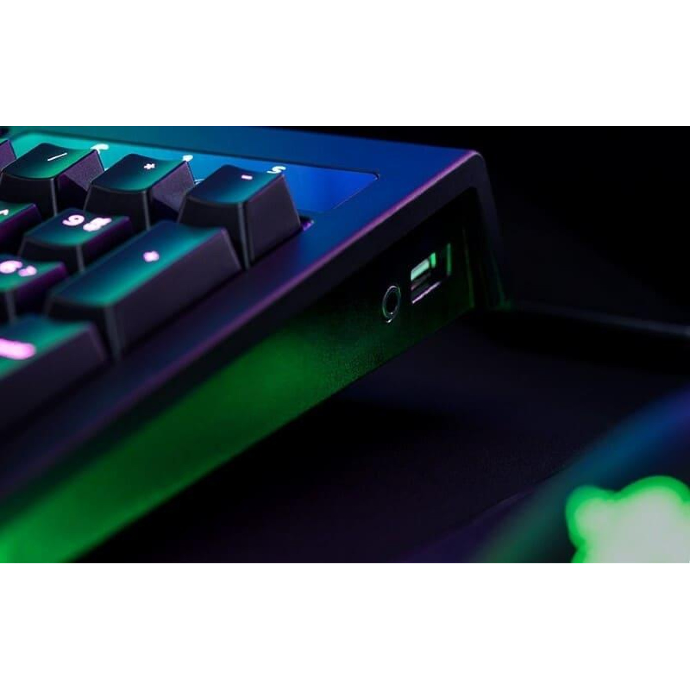 Клавіатура Razer BlackWidow Chroma V2 USB Black (RZ03-02032300-R3M1) Б/в
