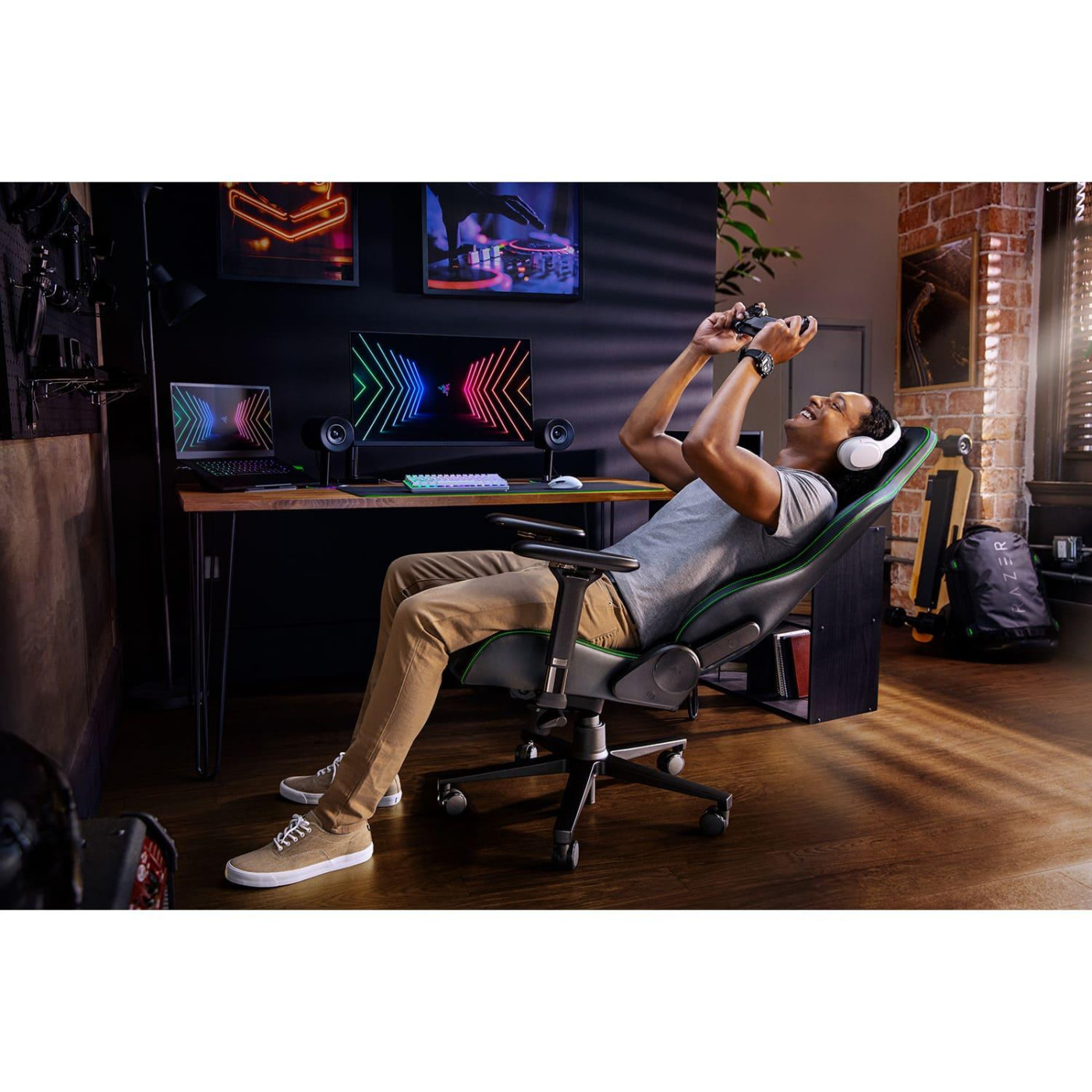 Игровое кресло Razer Enki Green (RZ38-03720100-R3G1)