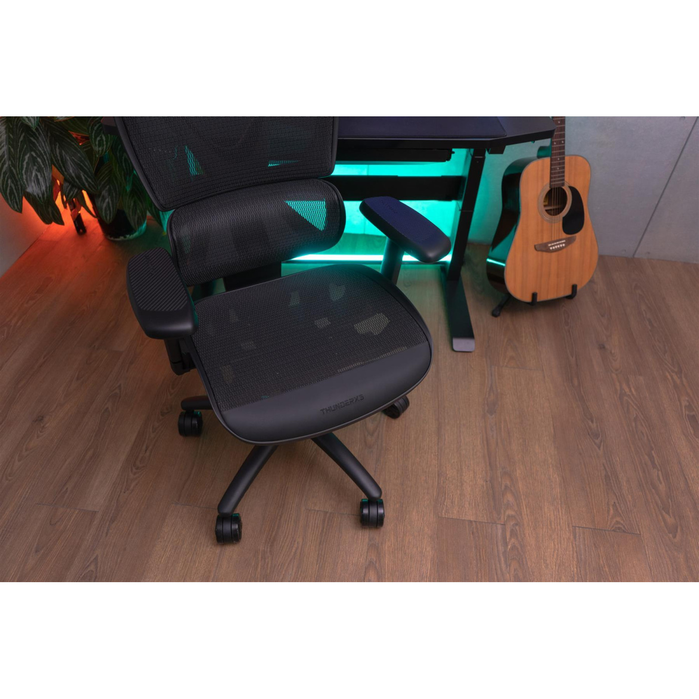 Игровое кресло TX3 XTC Mesh Black (TEGC-3054101.11)