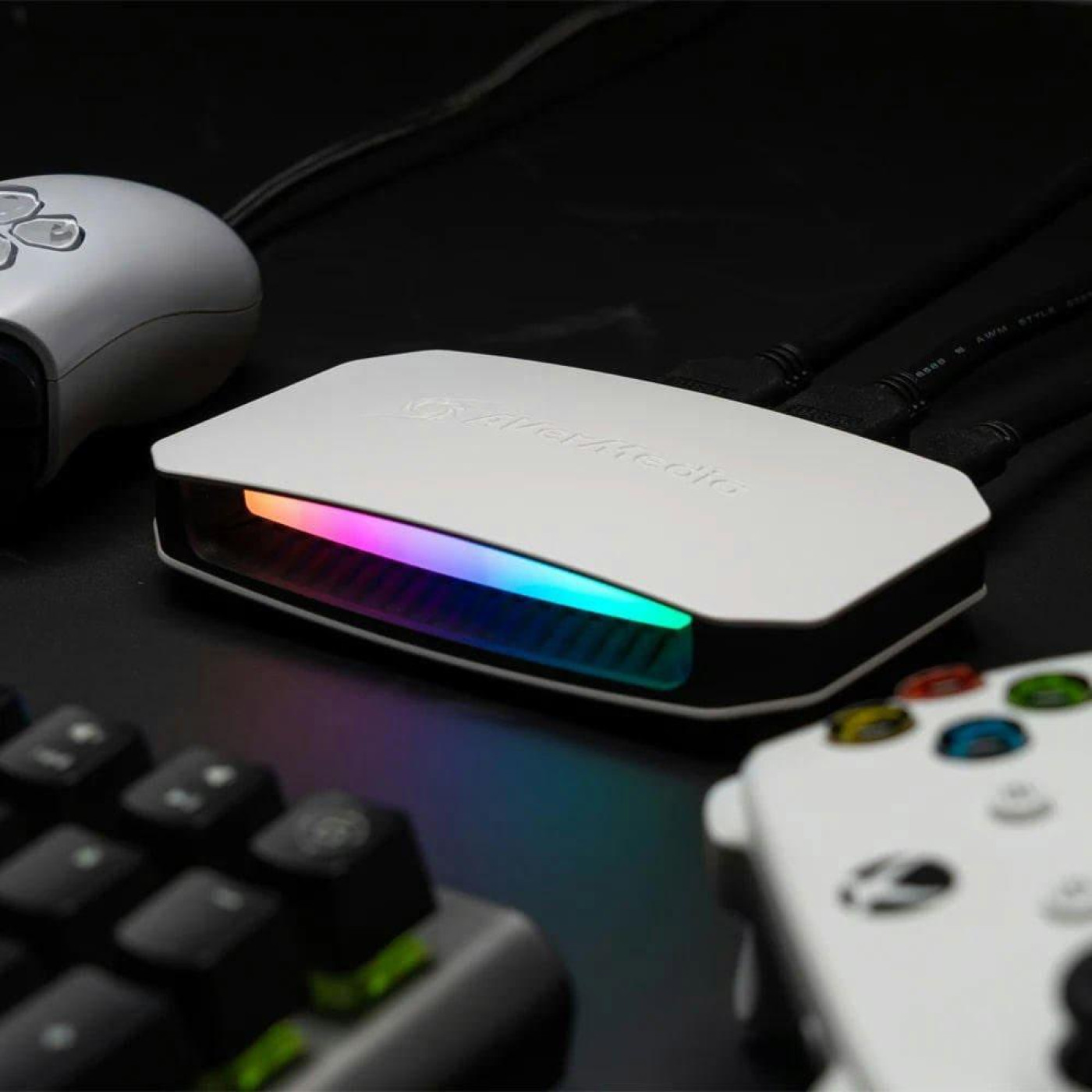 Устройство захвата видео AVerMedia GC553G2 ULTRA 2.1 RGB, 2160p144(pass-trought), 2160p60(record), билий