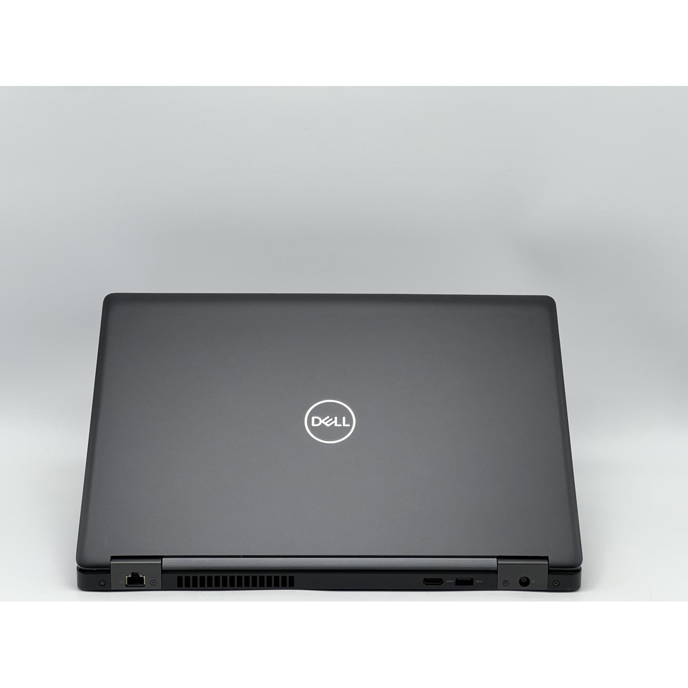 Ноутбук Dell 15.6 Latitude 5590 HD TN/Intel Core i5-7300U/8GB/120GB SSD/Intel HD Graphics 620/DOS/Black (SH26061020) Б/у