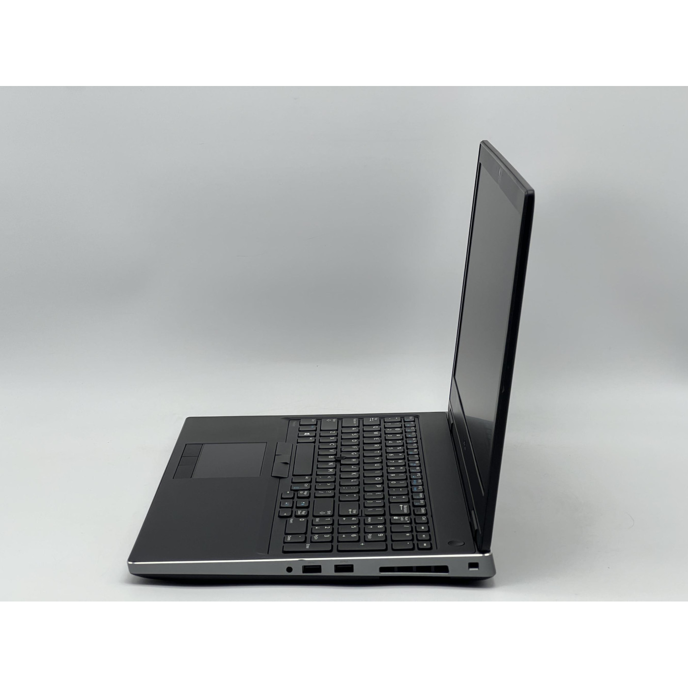 Ноутбук Dell 15.6 Precision 7530 FHD IPS/Intel Core i9-8950HK/16GB/480GB SSD/NVIDIA Quadro P2000 4GB/DOS/Black (SH2609662) Б/у