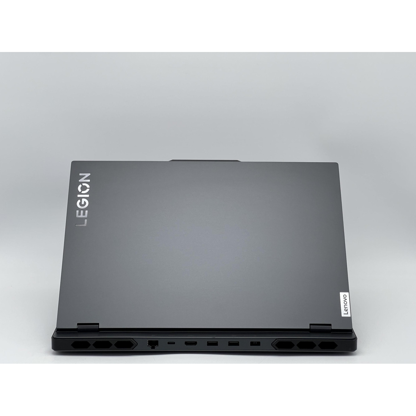 Ноутбук Lenovo 16