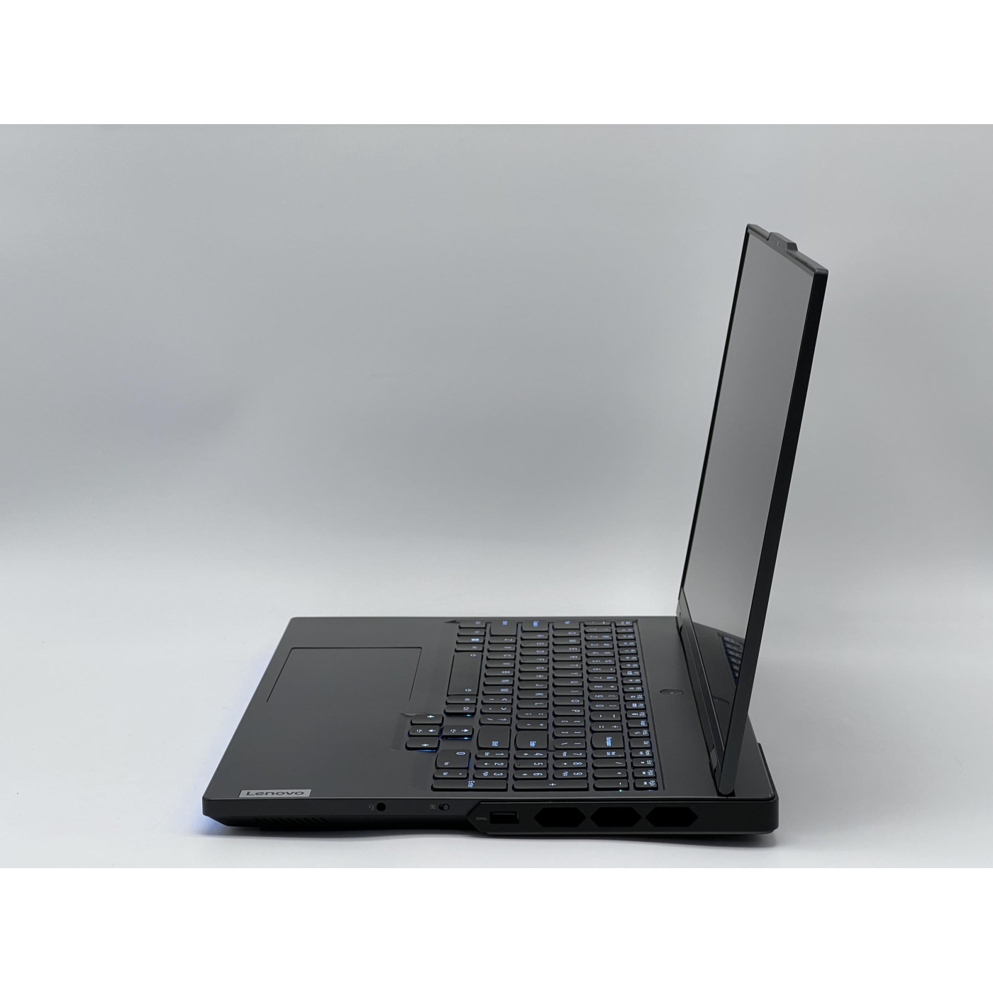 Ноутбук Lenovo 16