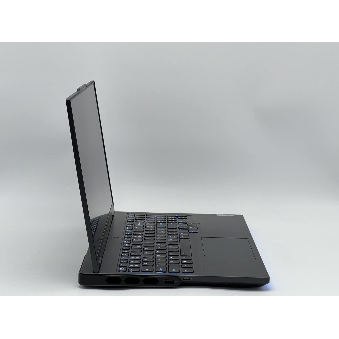 Ноутбук Lenovo 16