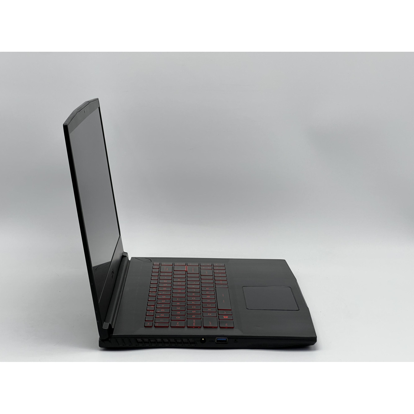 Ноутбук MSI 15.6