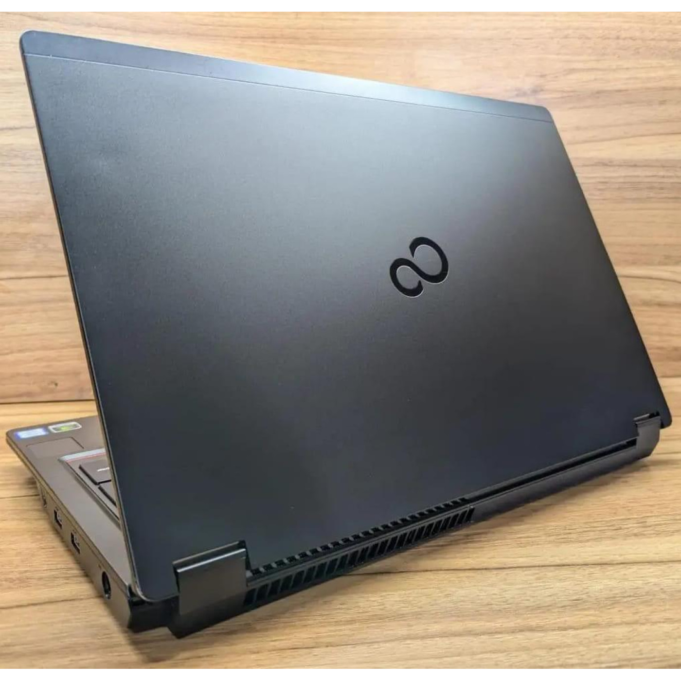 Ноутбук Fujitsu Celsius H780 15.6