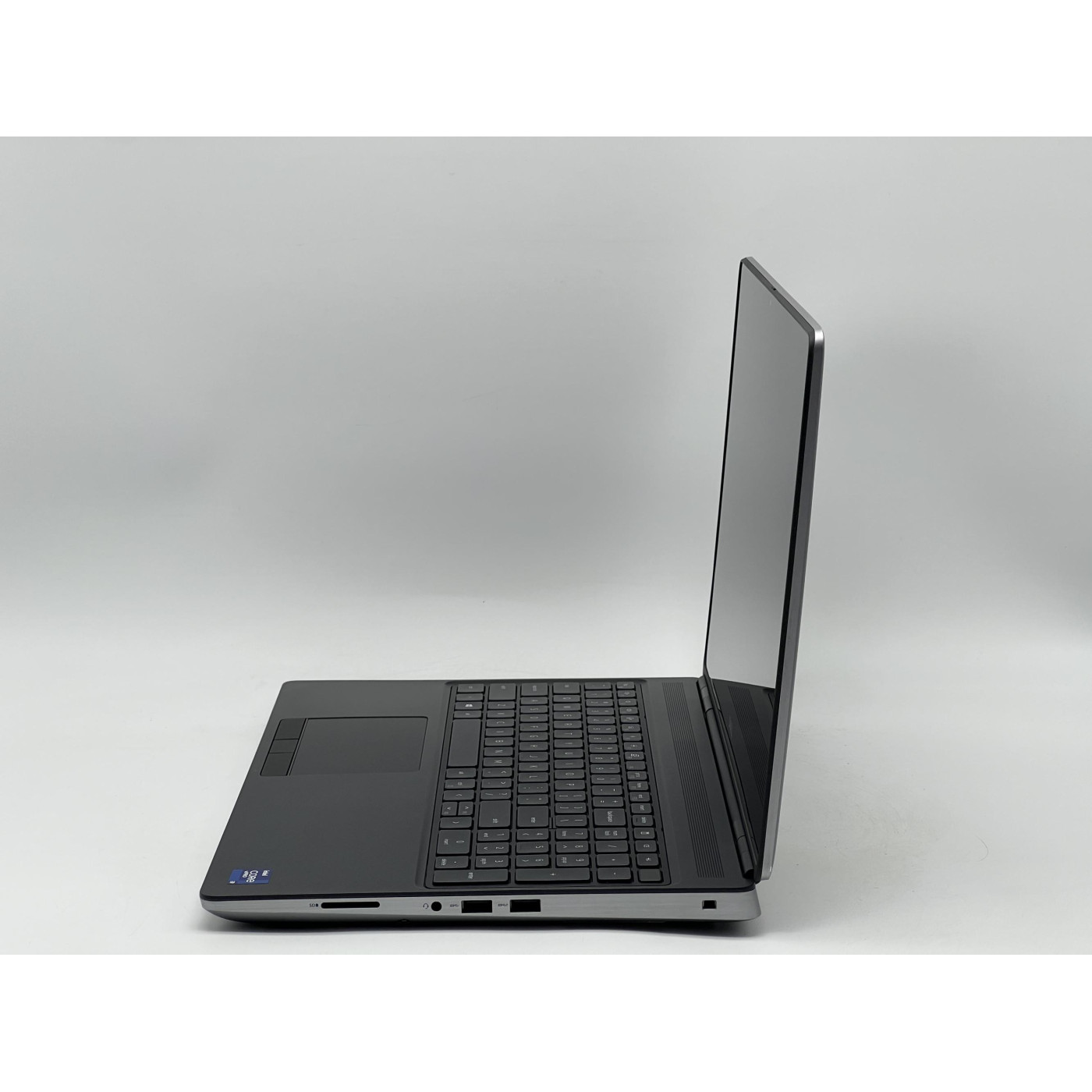 Ноутбук Dell 15.6 Precision 7560 FHD IPS/Intel Core i9-11950H/16GB/480GB SSD/NVIDIA RTX A4000 8GB/DOS/Gray (SH2609705) Б/у