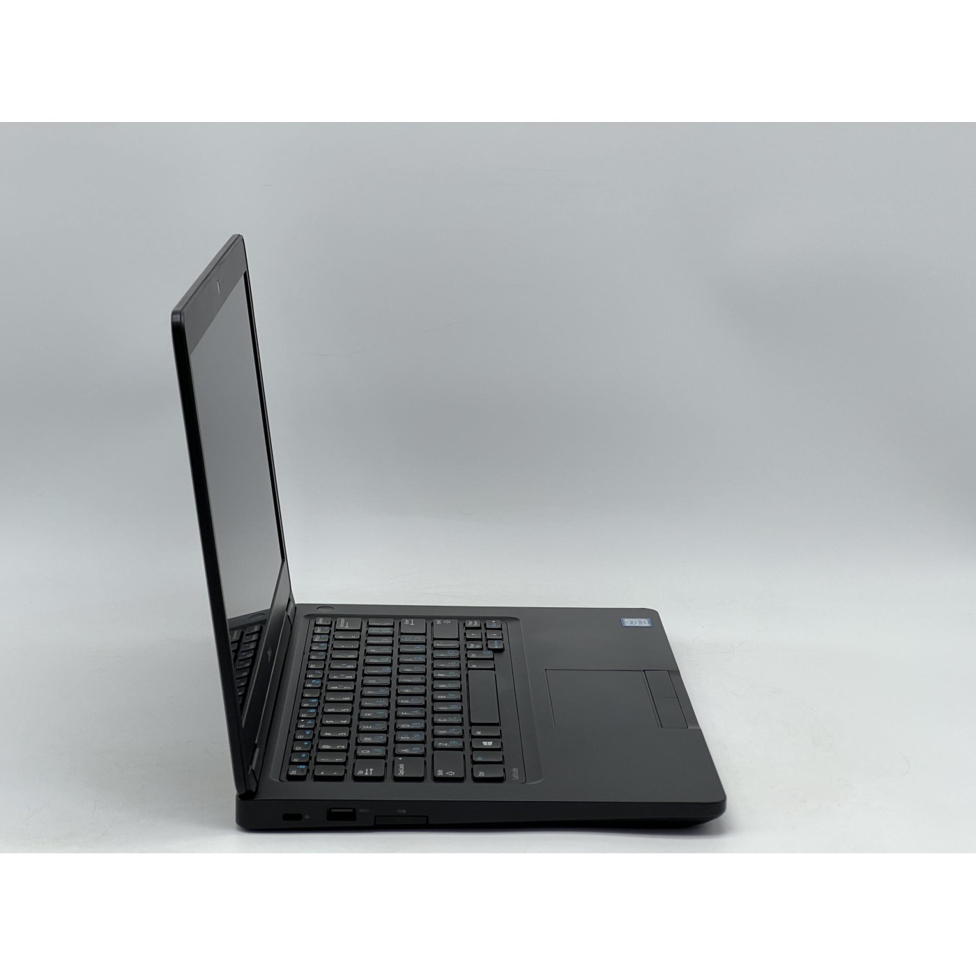 Ноутбук Dell 14 Latitude 5480 HD TN/Intel Core i5-7300HQ/8GB/120GB SSD/Intel HD Graphics 630/DOS/Black (DV2608247) Б/у