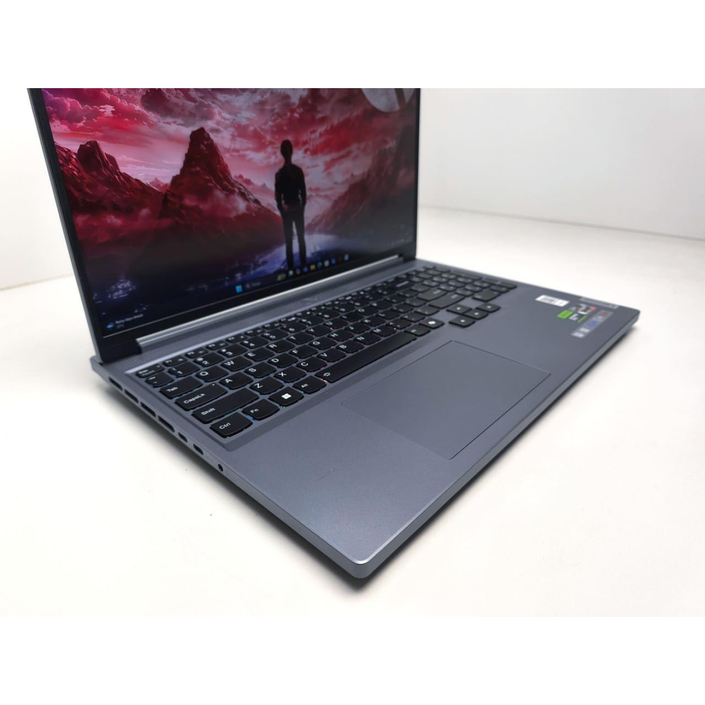 Ноутбук Lenovo 16 Legion Slim 5 2K 165Hz/Ryzen 7 7435HS/16GB/1TB/RTX 4070 8GB/DOS (83EXX004US) FR