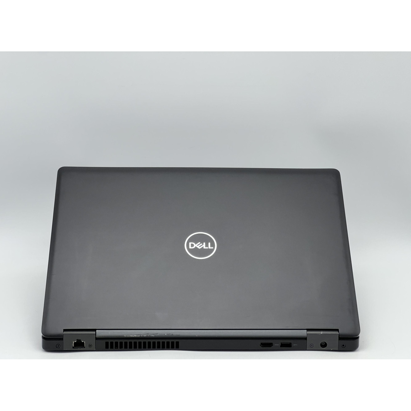 Ноутбук Dell 15.6 Latitude 5590 HD TN/Intel Core i5-7300U/8GB/120GB SSD/Intel HD Graphics 620/DOS/Black (SH26061019) Б/у
