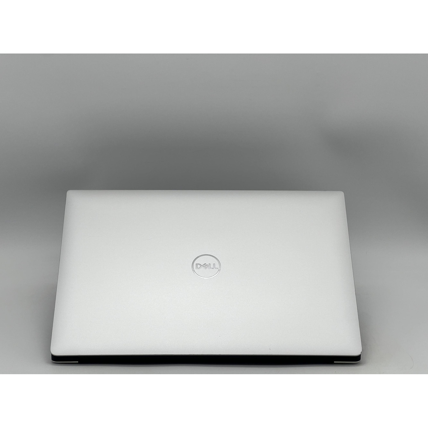 Ноутбук Dell 15.6 XPS 15 7590 FHD IPS/Intel Core i5-9300H/16GB/480GB SSD/NVIDIA GeForce GTX 1650 4GB/DOS/Silver (SH2606517) Б/у