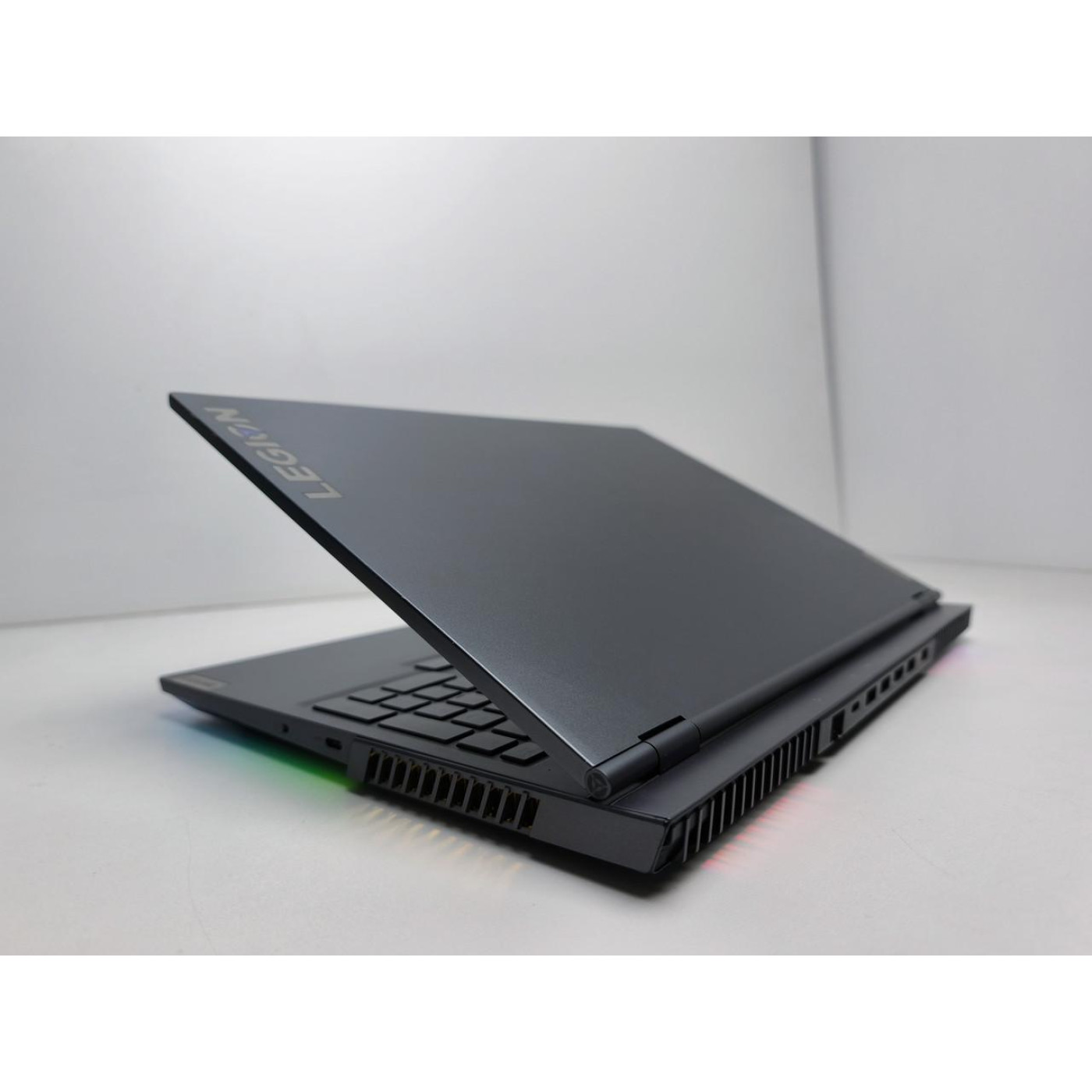 Ноутбук Lenovo 16