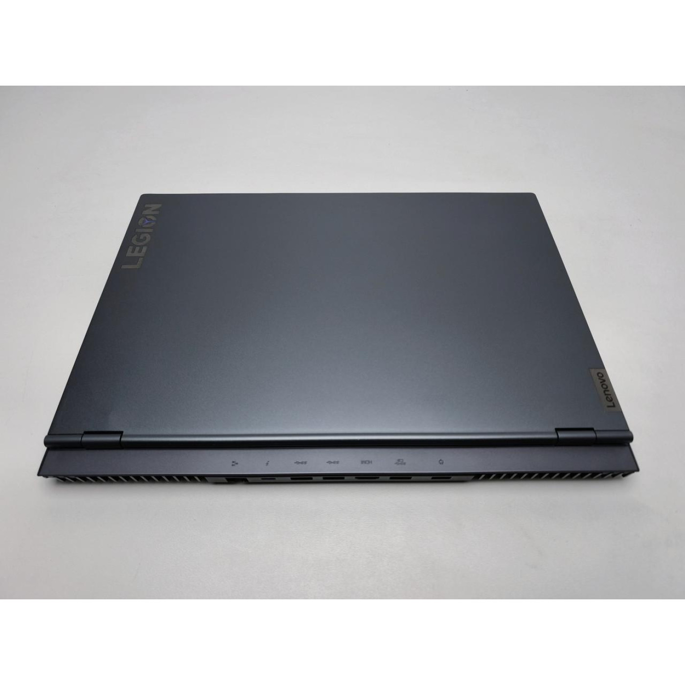 Ноутбук Lenovo 16