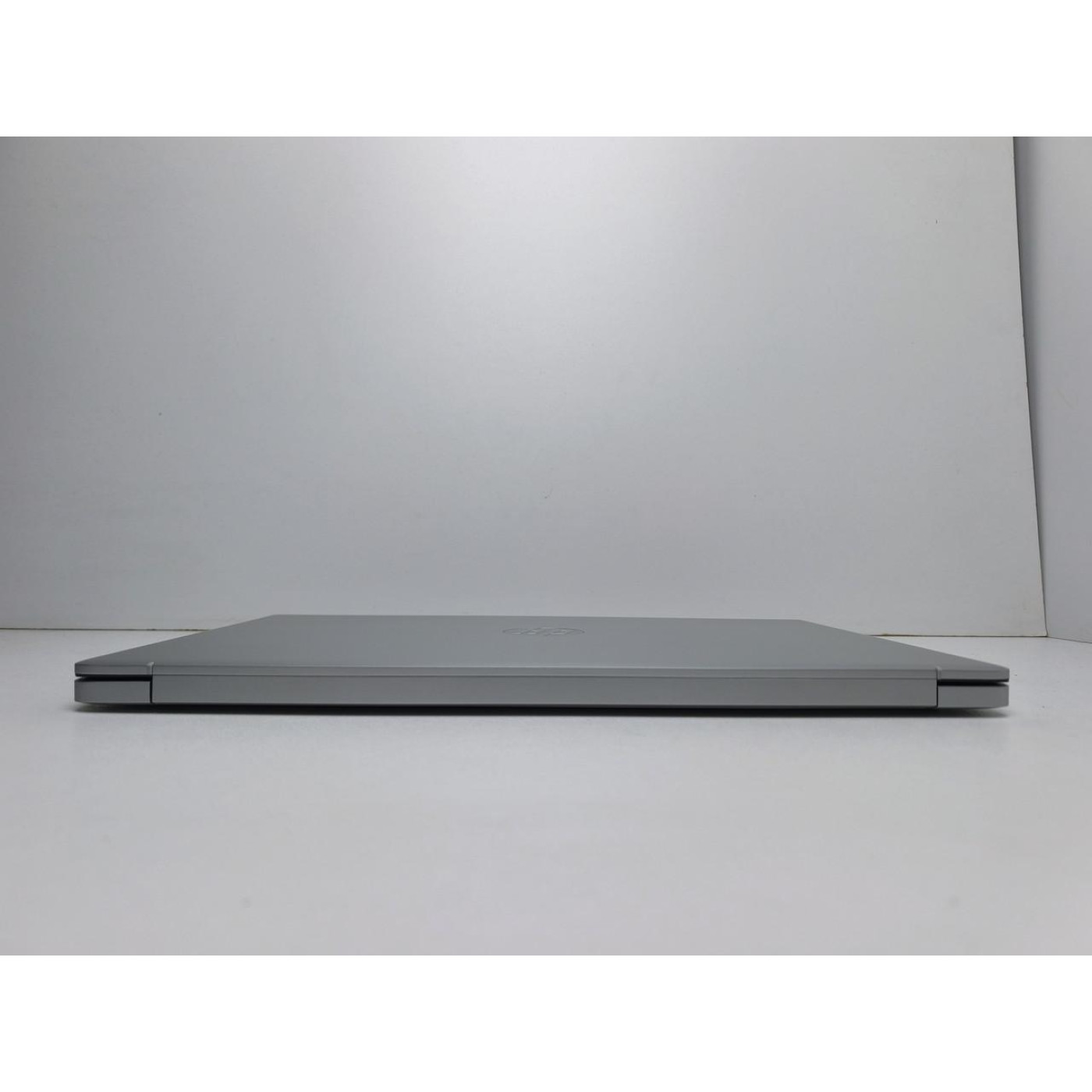 Ноутбук HP 17.3 17-cn2000 FHD IPS/Intel Core i3-1215U/8GB/256GB SSD/Intel UHD Graphics/DOS/Natural Silver (14015) Б/в