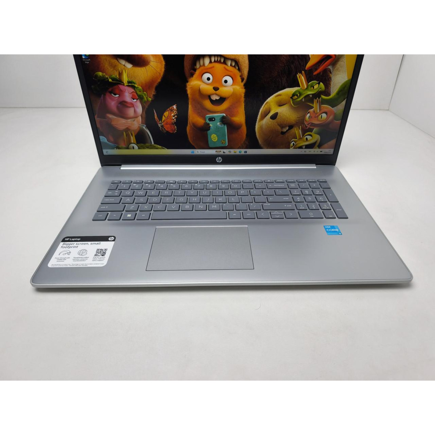 Ноутбук HP 17.3 17-cn2000 FHD IPS/Intel Core i3-1215U/8GB/256GB SSD/Intel UHD Graphics/DOS/Natural Silver (14015) Б/в
