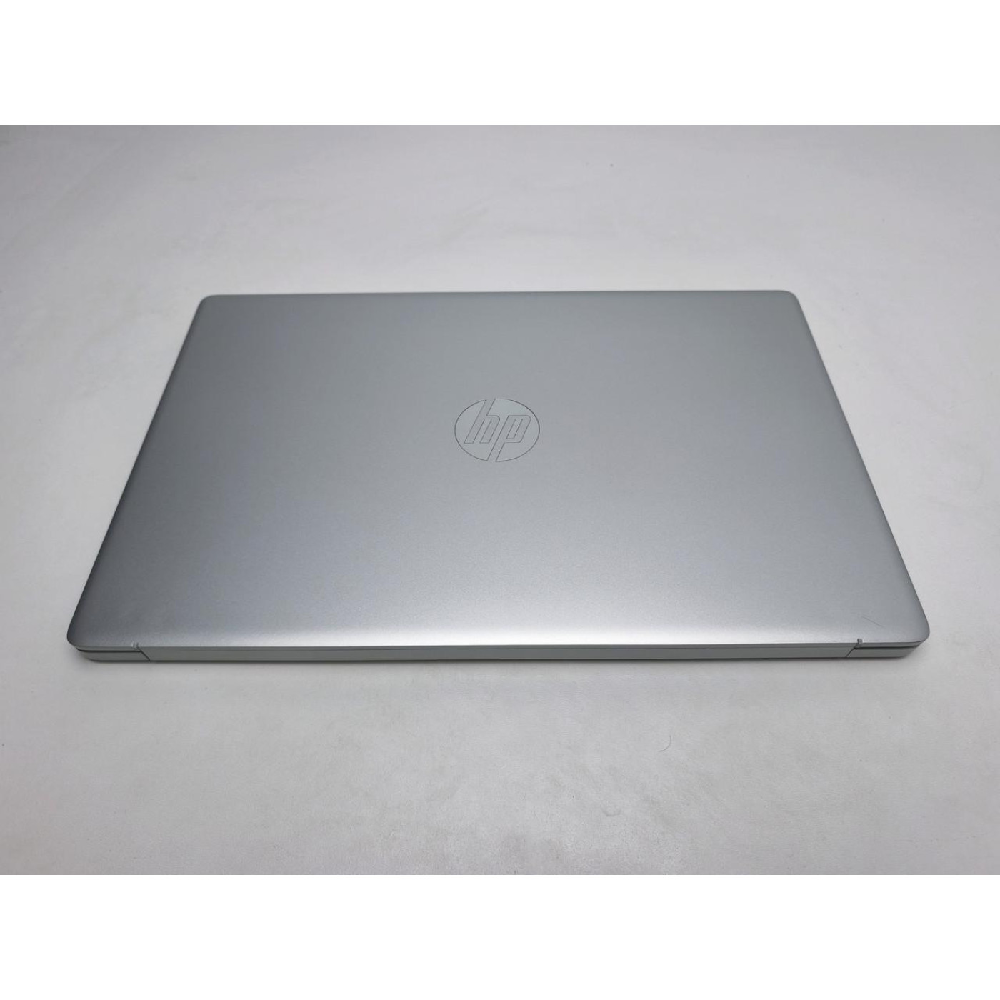 Ноутбук HP 17.3 17-cn2000 FHD IPS/Intel Core i3-1215U/8GB/256GB SSD/Intel UHD Graphics/DOS/Natural Silver (14015) Б/в