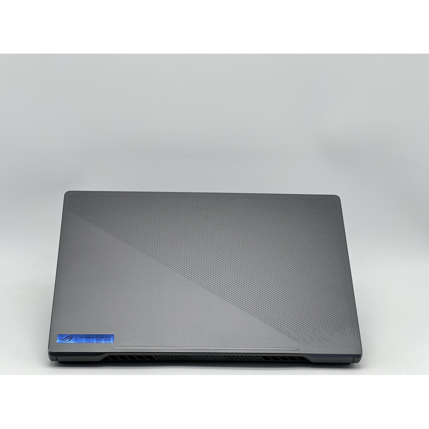 Ноутбук ASUS 15.6 ROG Zephyrus G15 2560x1440 165Hz IPS/AMD Ryzen 9 6900HS/24GB/512GB SSD/NVIDIA GeForce RTX 3060 6GB/Windows/Eclipse Gray (SH24051061) Б/в