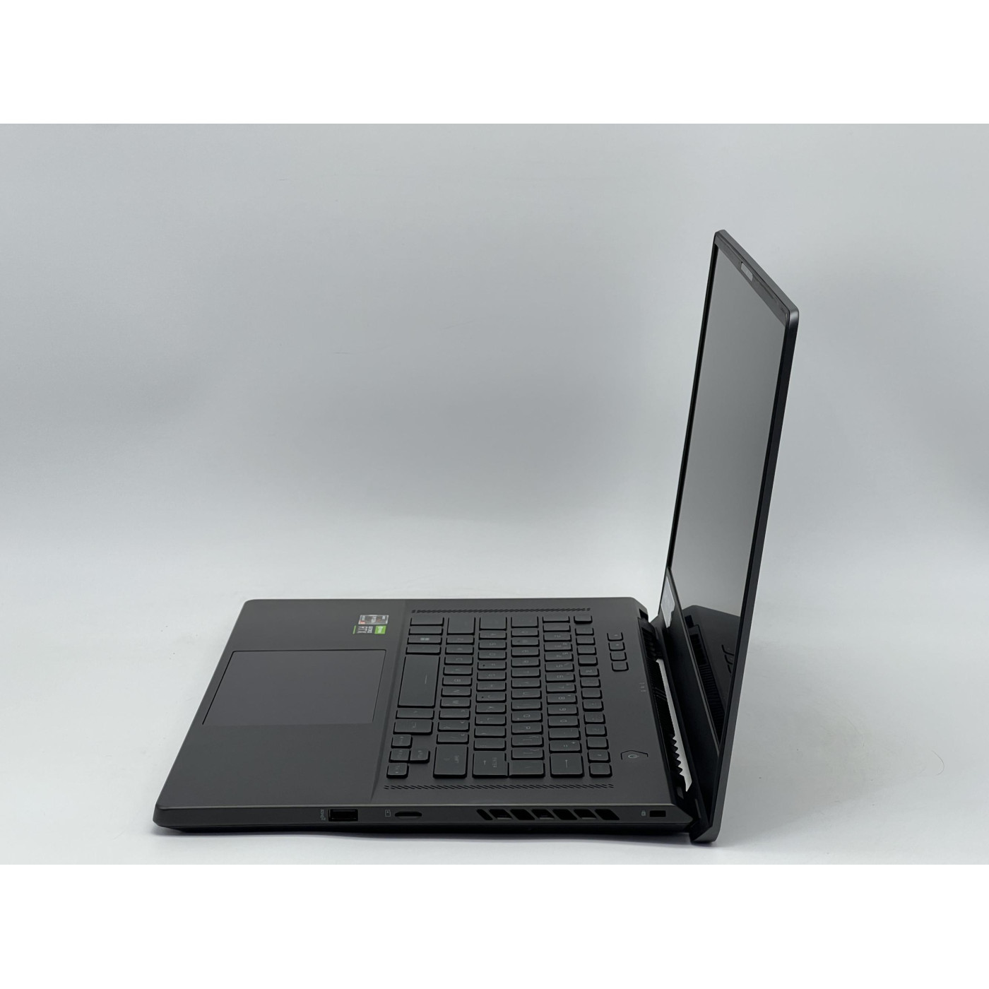 Ноутбук ASUS 15.6 ROG Zephyrus G15 2560x1440 165Hz IPS/AMD Ryzen 9 6900HS/24GB/512GB SSD/NVIDIA GeForce RTX 3060 6GB/Windows/Eclipse Gray (SH24051061) Б/в