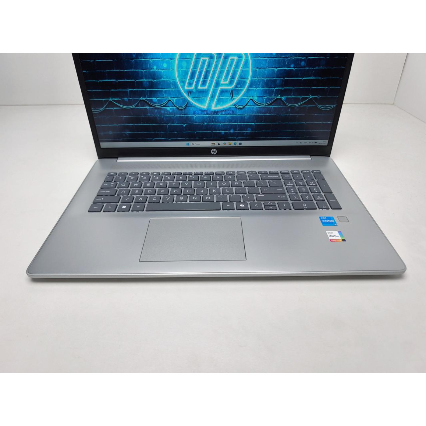 Ноутбук HP 17.3 17-cn3000 FHD IPS/Intel Core i5-1334U/8GB/512GB SSD/Intel Iris Xe Graphics/DOS/Natural Silver (13539) Б/в