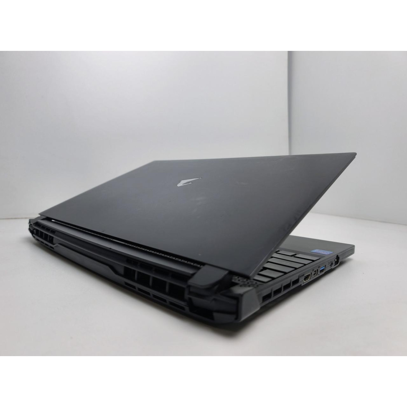 Ноутбук GIGABYTE 15.6 AORUS 15P / 15G FHD IPS 240Hz/Intel Core i7-11800H/16GB/1TB SSD/NVIDIA GeForce RTX 3070 8GB/DOS/Black (14383) Б/у