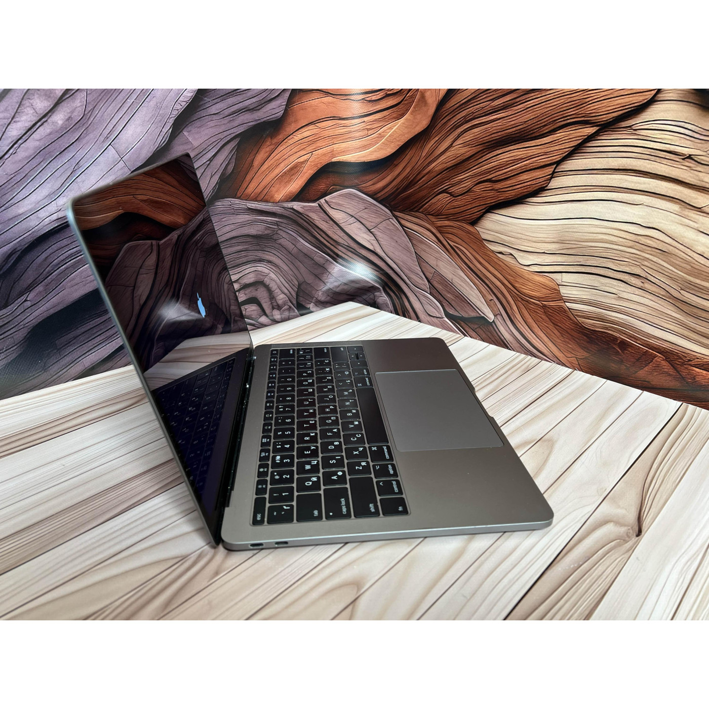 Ноутбук Apple 13