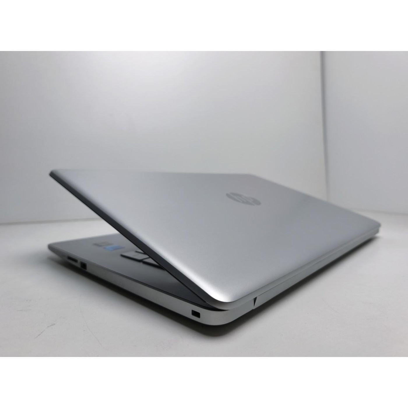 Ноутбук HP 17.3 HD+/Intel Core i5-1135G7/8GB/256GB SSD/Intel Iris Xe Graphics/DOS/Natural Silver (13277) Б/в