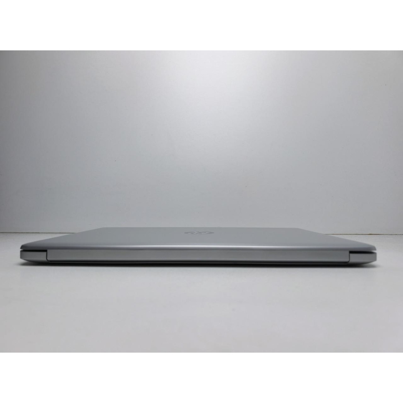 Ноутбук HP 17.3 HD+/Intel Core i5-1135G7/8GB/256GB SSD/Intel Iris Xe Graphics/DOS/Natural Silver (13277) Б/в