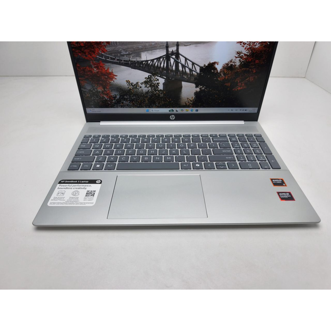 Ноутбук Hewlett Packard 16 HP OmniBook 5 FHD+ IPS/AMD Ryzen 5 8540U/8GB/512GB SSD/AMD Radeon 740M/DOS/Glacier Silver (14375) Б/в