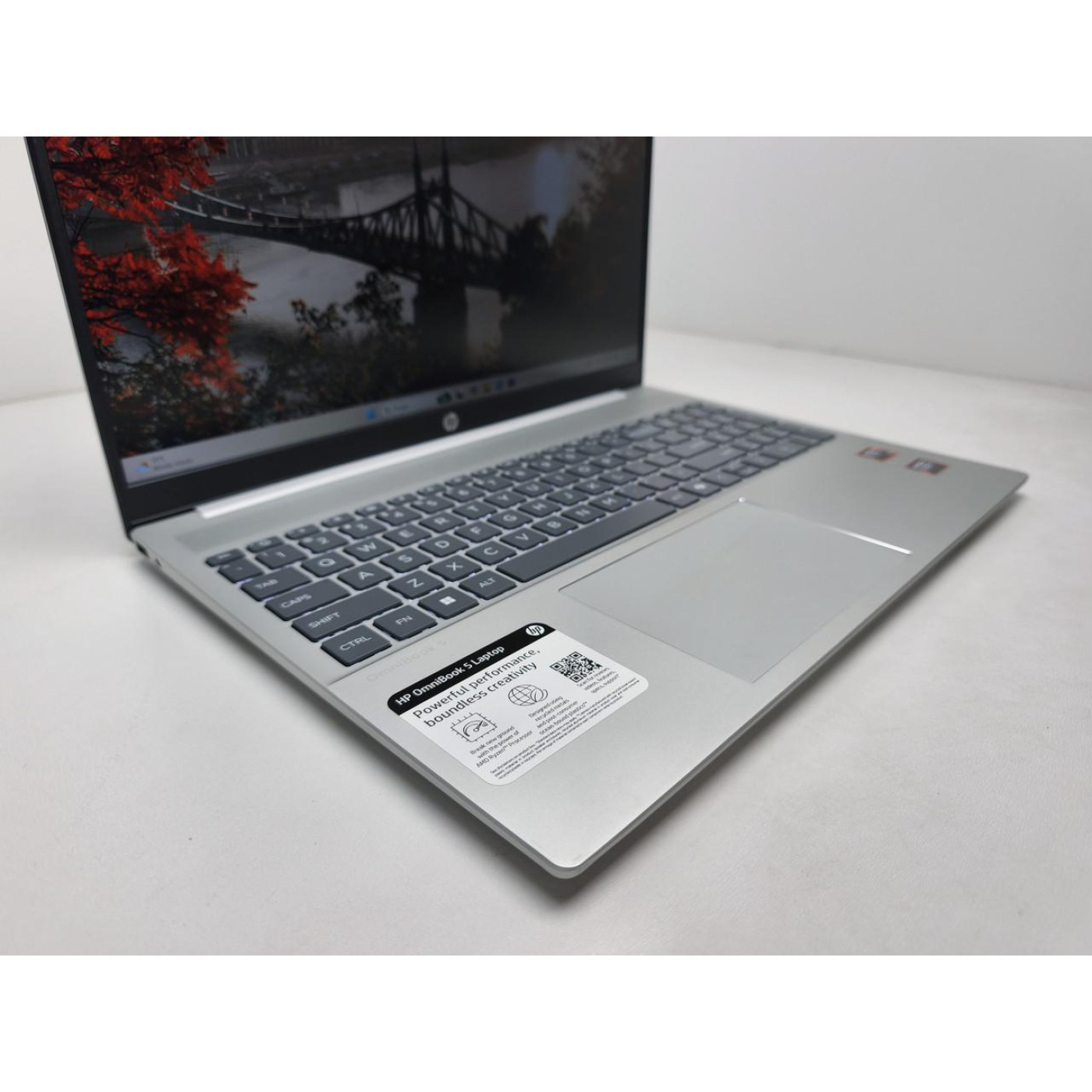 Ноутбук Hewlett Packard 16 HP OmniBook 5 FHD+ IPS/AMD Ryzen 5 8540U/8GB/512GB SSD/AMD Radeon 740M/DOS/Glacier Silver (14375) Б/в