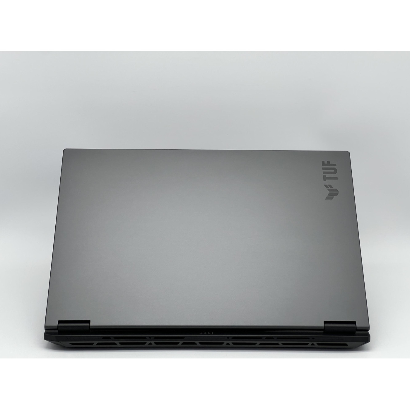 Ноутбук ASUS 18