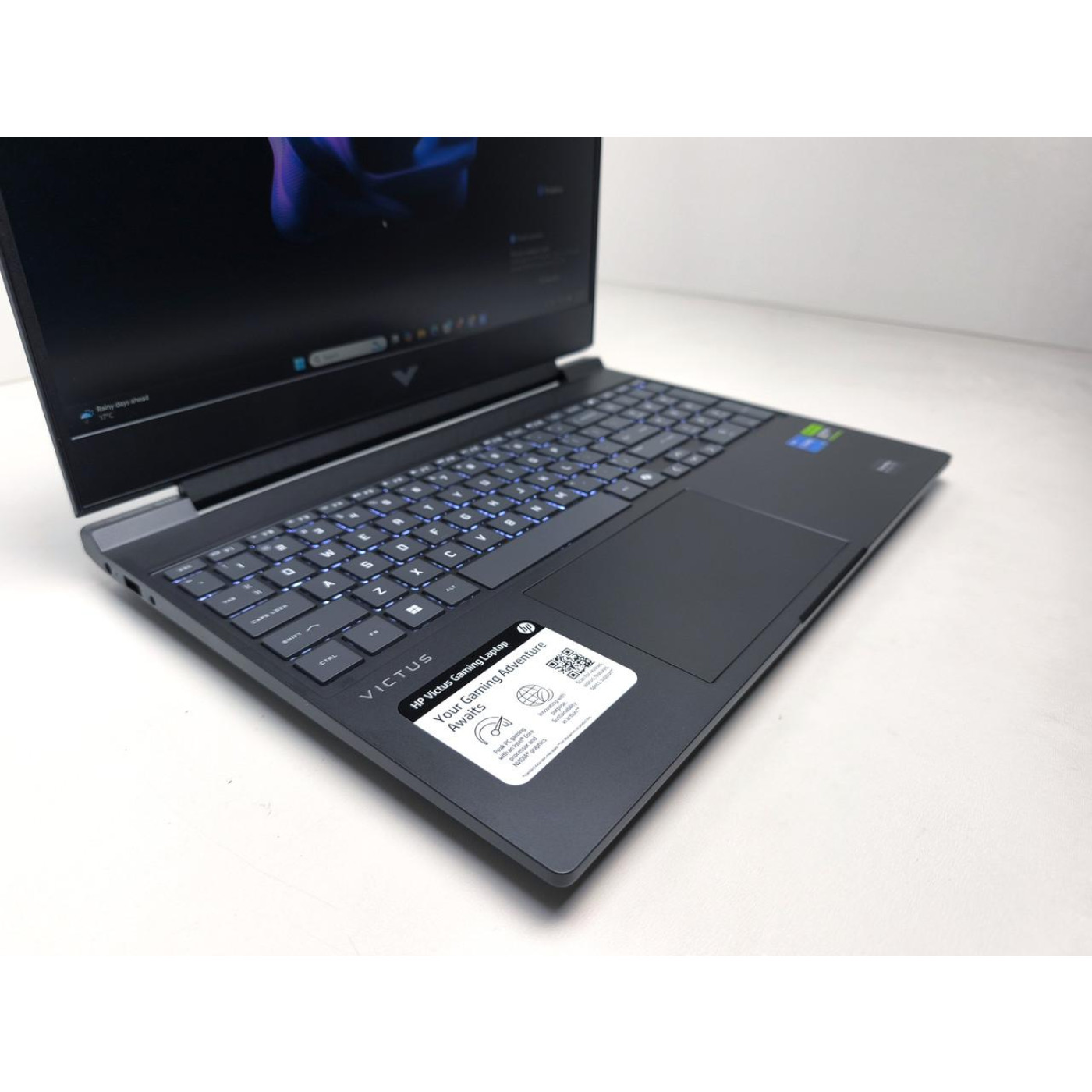 Ноутбук HP 15.6 Victus 15-fa2082wm FHD IPS 144Hz/Intel i5-13420H/16GB/512SSD/RTX 4050 6GB/NOGRAVING/W11H/Mica Silver (B5EQ3UA) U1