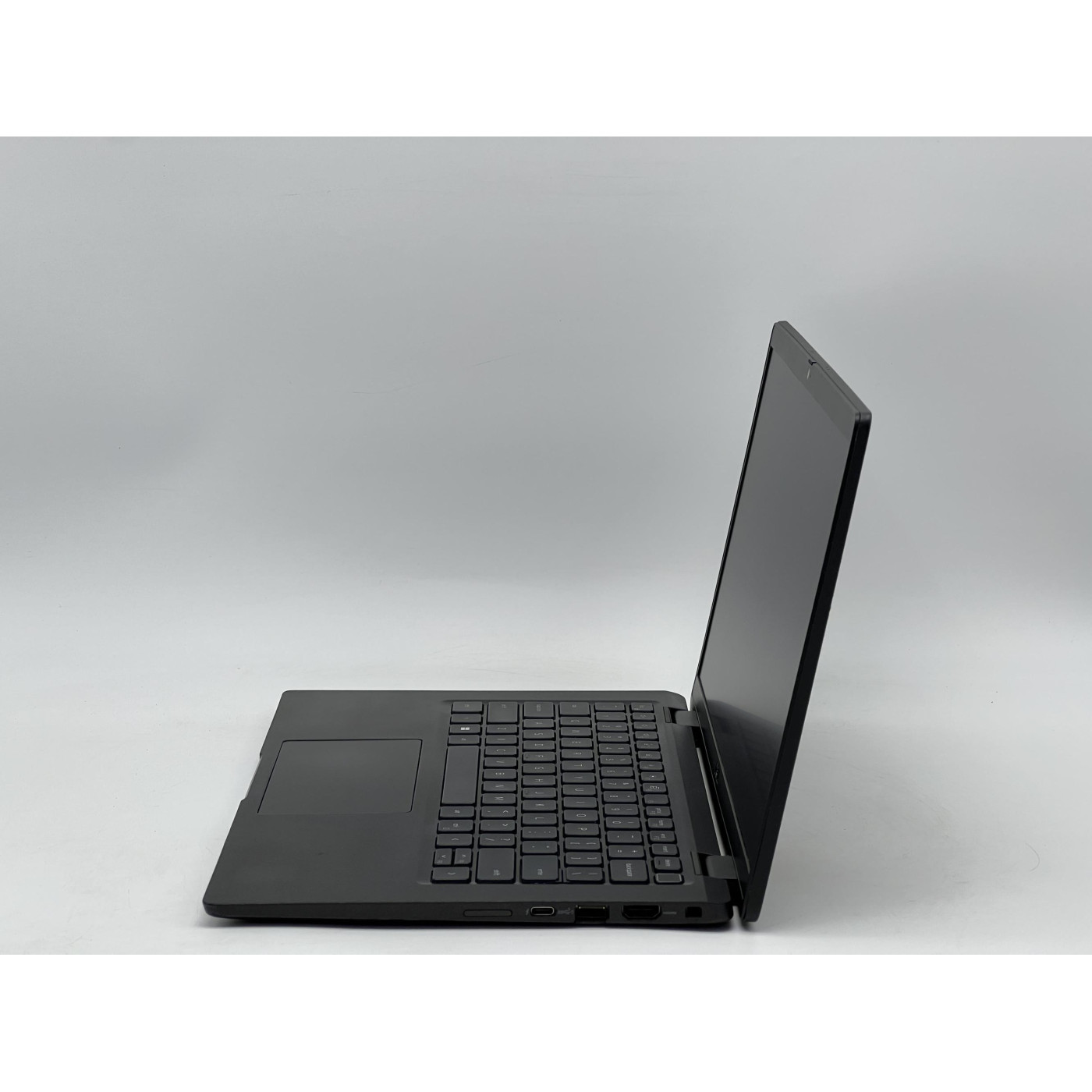 Ноутбук Dell 14 Latitude 7430 FHD IPS/Intel Core i7-1265U/16GB/240GB SSD/Intel Iris Xe Graphics/DOS/Black (SH2607994) Б/у