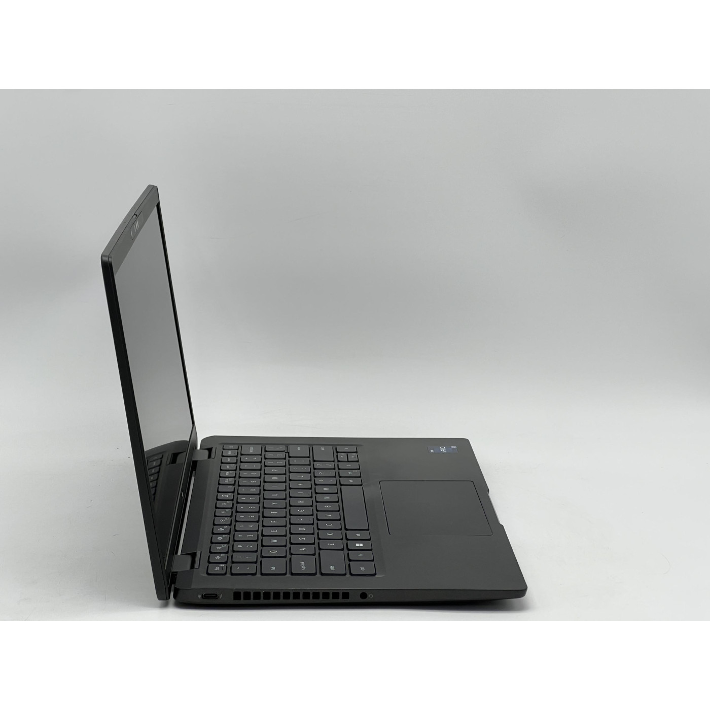 Ноутбук Dell 14 Latitude 7430 FHD IPS/Intel Core i7-1270P/32GB/240GB SSD/Intel Iris Xe Graphics/DOS/Black (SH2607938) Б/в