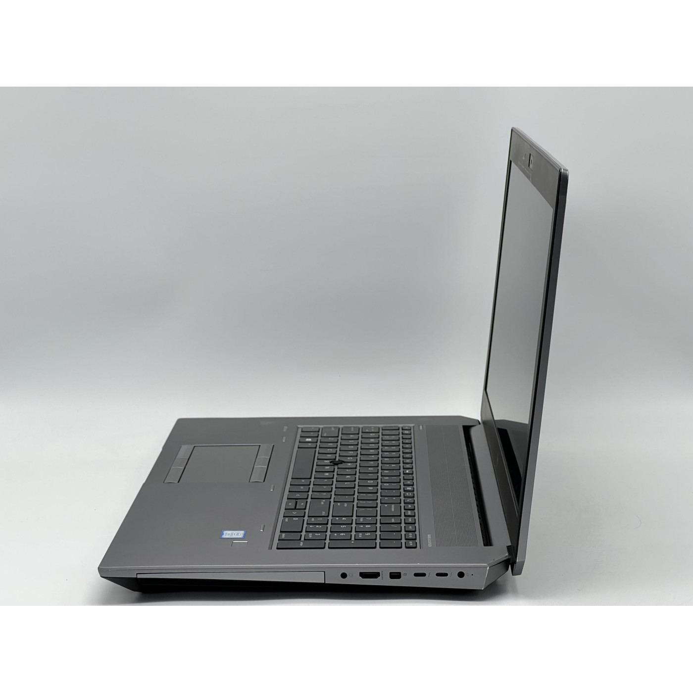 Ноутбук HP 17.3 ZBook 17 G5 FHD IPS/Intel Core i5-8400H/16GB/480GB SSD/NVIDIA Quadro P2000/DOS/Silver (SH26081024) Б/у