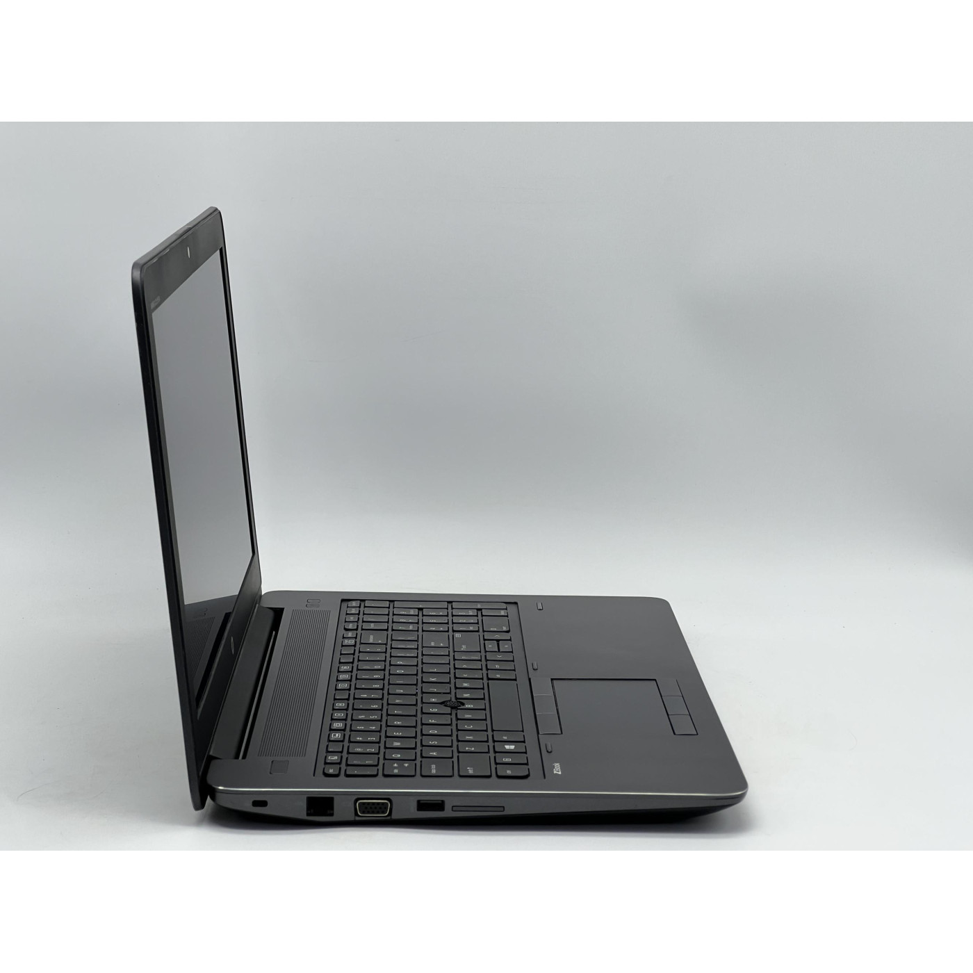 Ноутбук HP 15.6 ZBook 15 G3 FHD TN/Intel Core i7-6820HQ/16GB/480GB SSD/NVIDIA Quadro M1000M 2GB/DOS/Black (SH26061710) Б/у