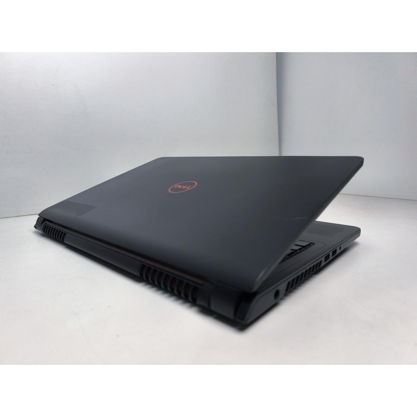 Ноутбук Dell 15.6