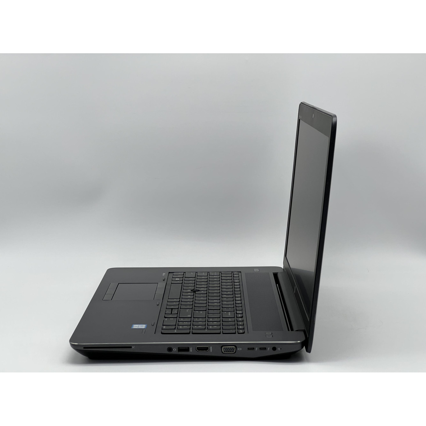 Ноутбук HP 17.3 ZBook 17 G3 HD+ TN/Intel Core i5-6440HQ/16GB/480GB SSD/NVIDIA Quadro M1000M 2GB/DOS/Black (SH2603698) Б/у