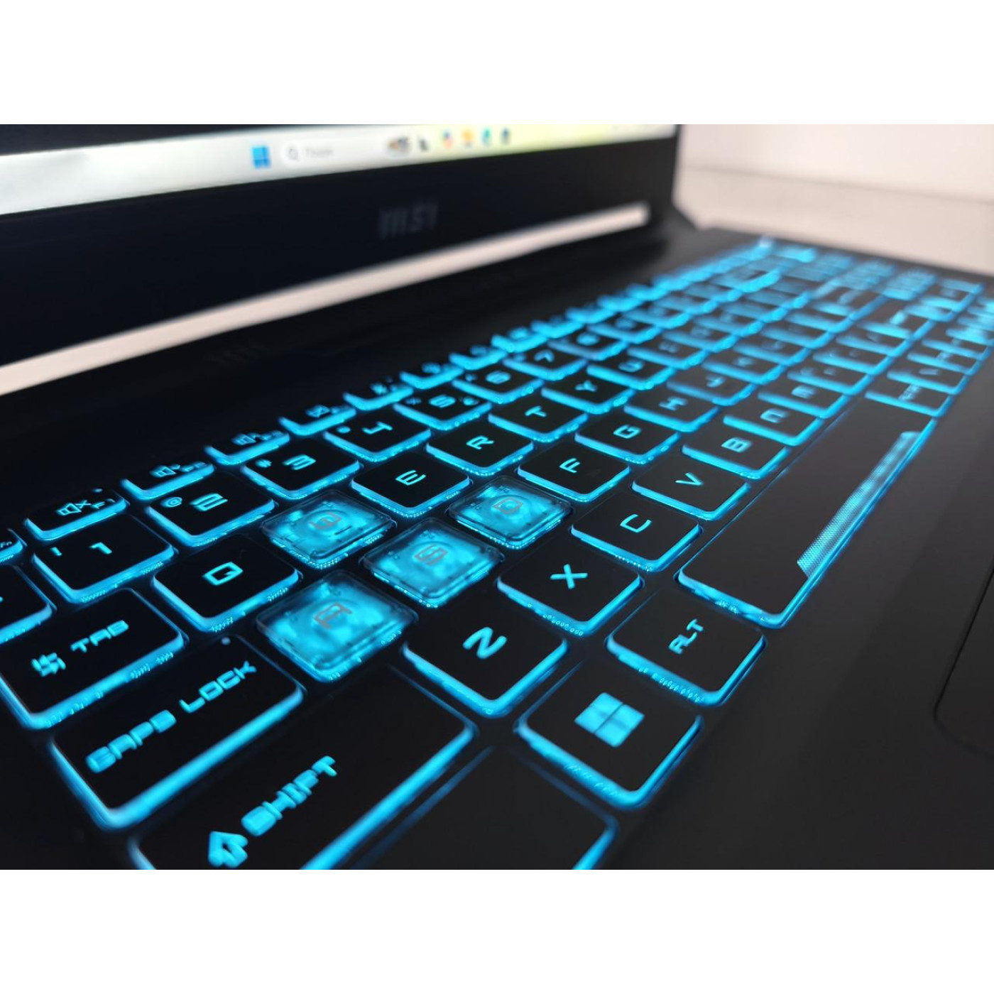 Ноутбук MSI 15.6