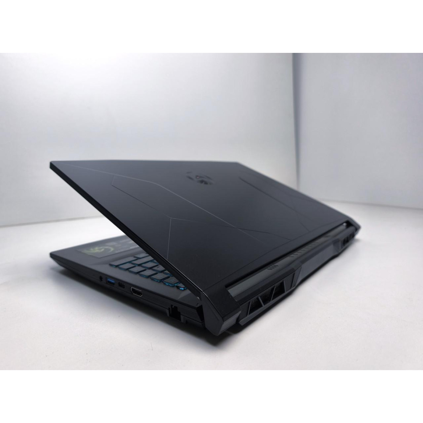 Ноутбук MSI 15.6