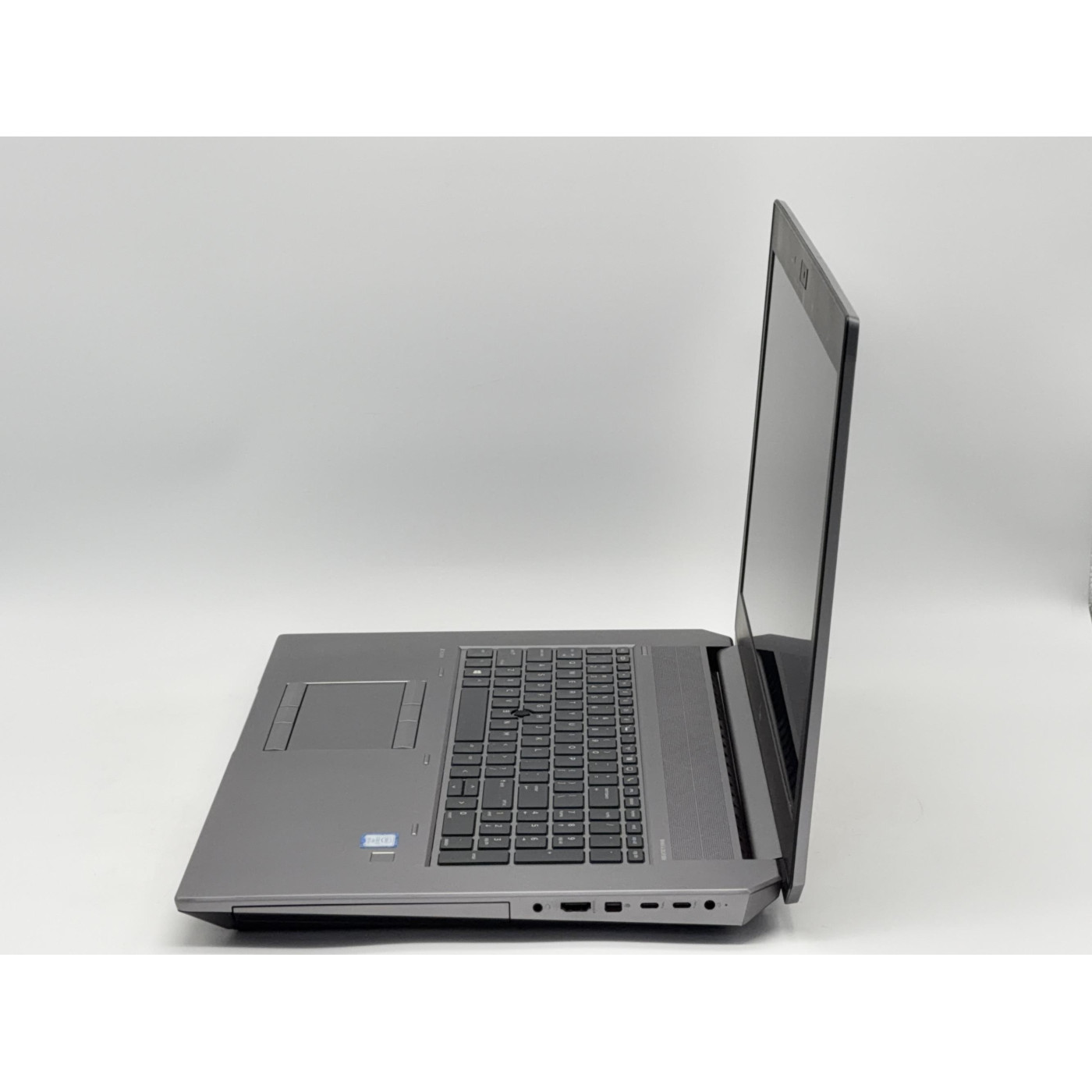 Ноутбук HP 17.3 ZBook 17 G5 FHD IPS/Intel Core i7-8850H/16GB/480GB SSD/NVIDIA Quadro P4200 8GB/DOS/Black (SH2605333) Б/у
